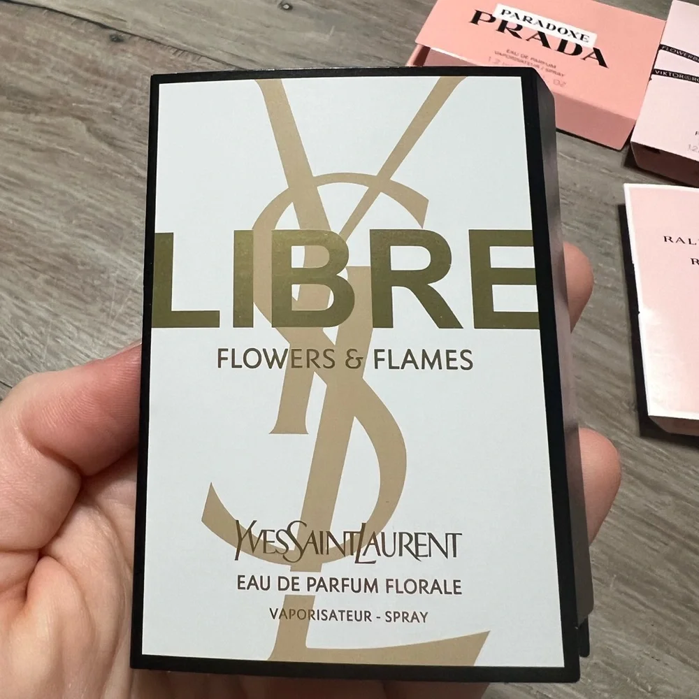 Fragrance Sample Bundle - Picture 4 of 14